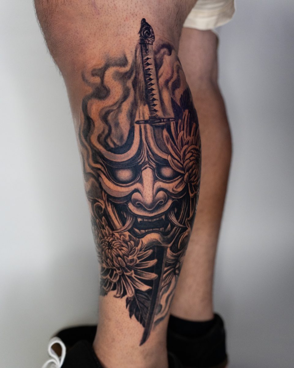 Hannya mask leg piece